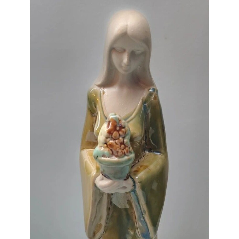 VTG Mid-Century Modern Ceramic Lady Figurene